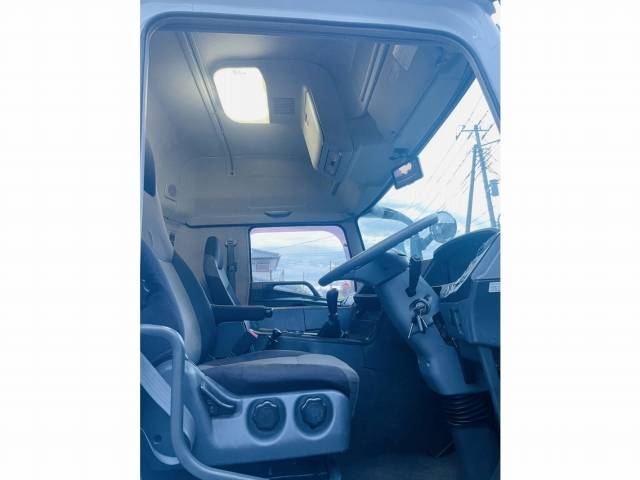 三菱ふそうスーパーグレートセルフローダー大型（10t）[写真37]