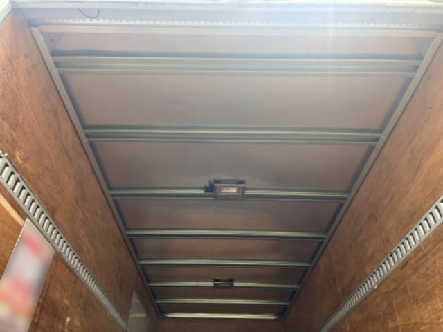 いすゞエルフアルミバン小型（2t・3t）[写真10]