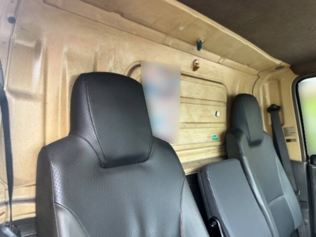 いすゞエルフアルミバン小型（2t・3t）[写真20]