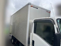 いすゞエルフアルミバン小型（2t・3t）[写真05]