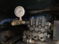 いすゞエルフ高圧洗浄車小型（2t・3t）[写真12]