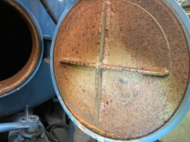 いすゞエルフ高圧洗浄車小型（2t・3t）[写真18]