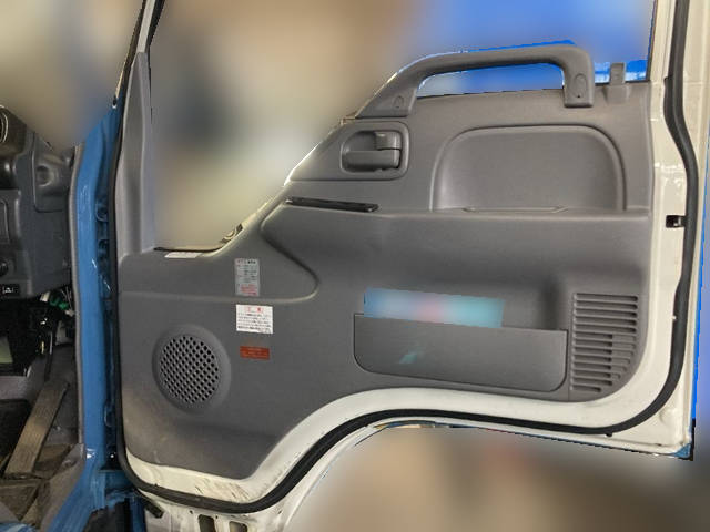 いすゞエルフ高圧洗浄車小型（2t・3t）[写真32]