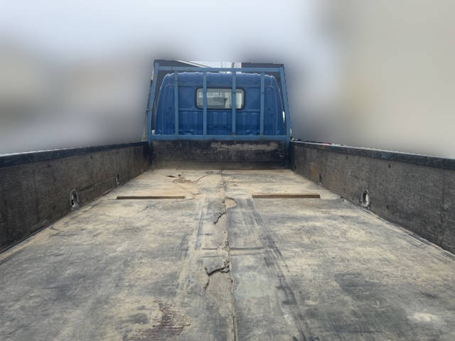 トヨタトヨエース平ボディ小型（2t・3t）[写真10]