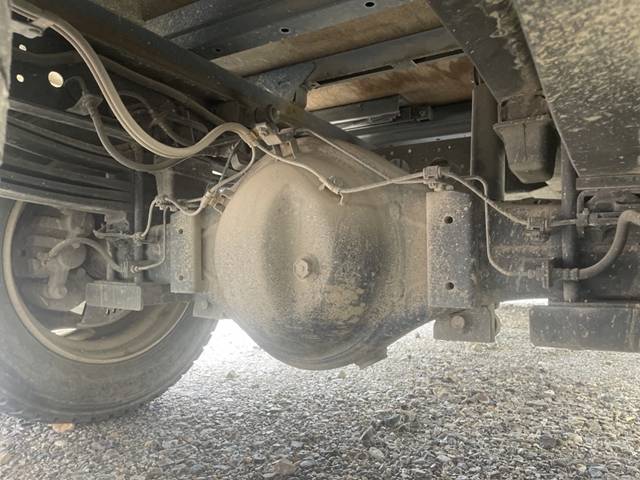 トヨタトヨエース平ボディ小型（2t・3t）[写真17]