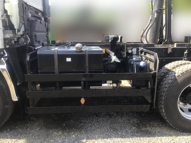 いすゞギガダンプ大型（10t）[写真20]