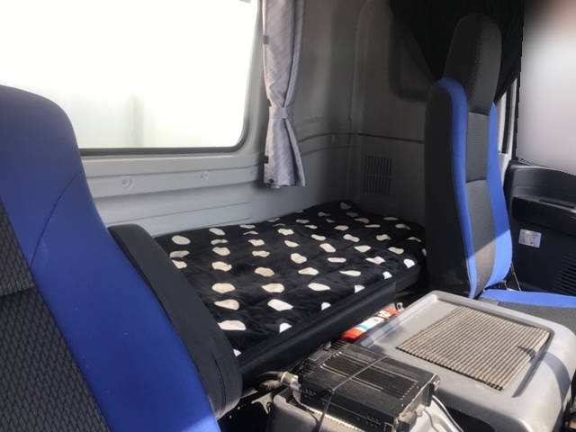 いすゞギガダンプ大型（10t）[写真32]