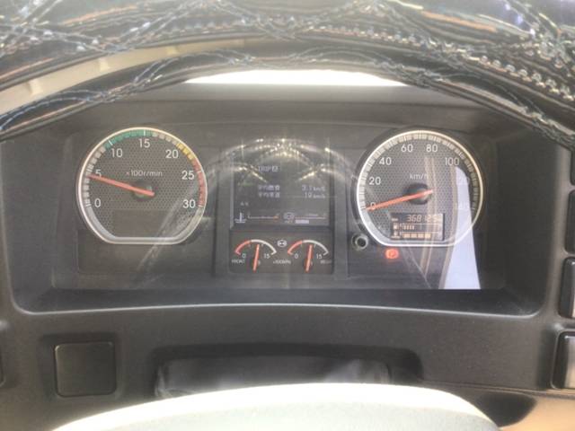 いすゞギガダンプ大型（10t）[写真34]