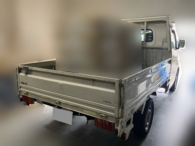 トヨタタウンエース平ボディ小型（2t・3t）[写真02]