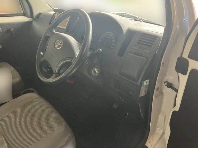 トヨタタウンエース平ボディ小型（2t・3t）[写真23]