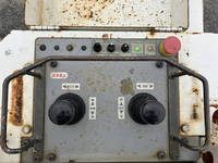 いすゞエルフ高所作業車小型（2t・3t）[写真20]