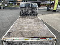 三菱ふそうキャンター平ボディ小型（2t・3t）[写真11]