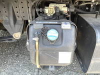 三菱ふそうキャンター平ボディ小型（2t・3t）[写真16]