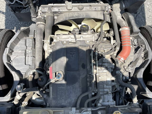 三菱ふそうキャンター平ボディ小型（2t・3t）[写真22]