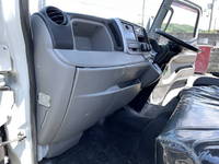 三菱ふそうキャンター平ボディ小型（2t・3t）[写真28]