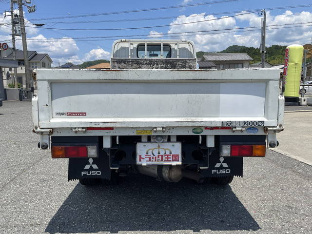 三菱ふそうキャンター平ボディ小型（2t・3t）[写真09]