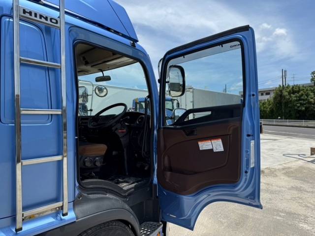 日野レンジャーアルミブロック中型（4t）[写真12]