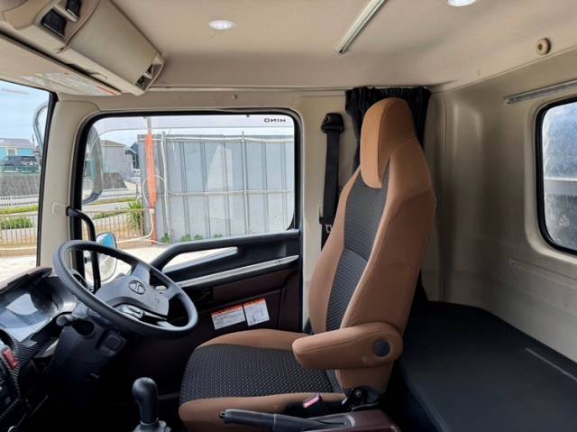 日野レンジャーアルミブロック中型（4t）[写真18]