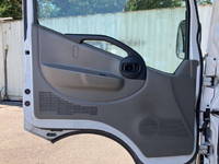 日産アトラス平ボディ小型（2t・3t）[写真27]