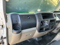 日産アトラス平ボディ小型（2t・3t）[写真32]