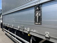 いすゞフォワードアルミウイング中型（4t）[写真08]