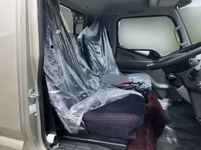 三菱ふそうキャンターセーフティローダー小型（2t・3t）[写真28]