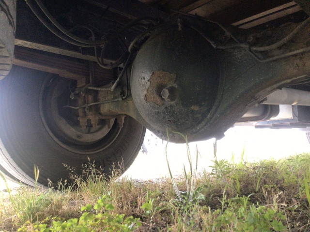 いすゞフォワード平ボディ中型（4t）[写真12]