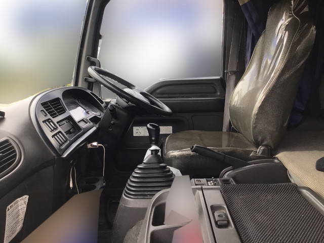 いすゞフォワード平ボディ中型（4t）[写真17]