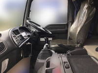 いすゞフォワード平ボディ中型（4t）[写真17]