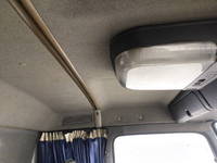 いすゞフォワード平ボディ中型（4t）[写真20]