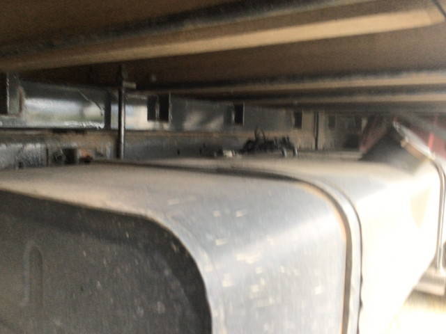 いすゞフォワード平ボディ中型（4t）[写真09]