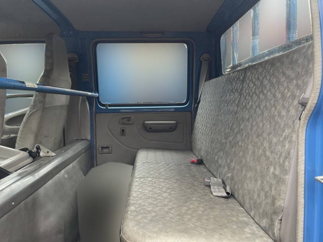 日野デュトロダブルキャブ（Wキャブ）小型（2t・3t）[写真26]