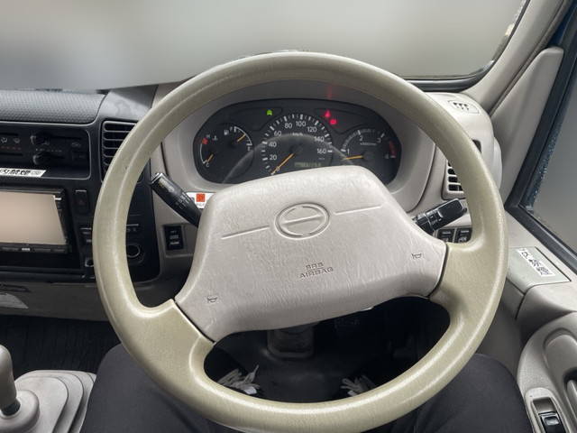 日野デュトロダブルキャブ（Wキャブ）小型（2t・3t）[写真30]