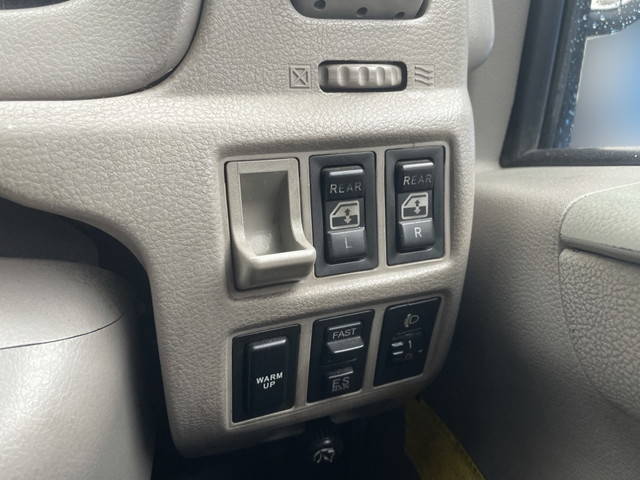 日野デュトロダブルキャブ（Wキャブ）小型（2t・3t）[写真35]