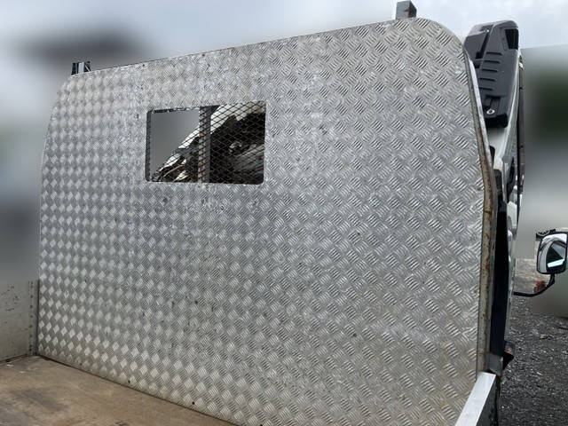 いすゞエルフアルミブロック小型（2t・3t）[写真10]