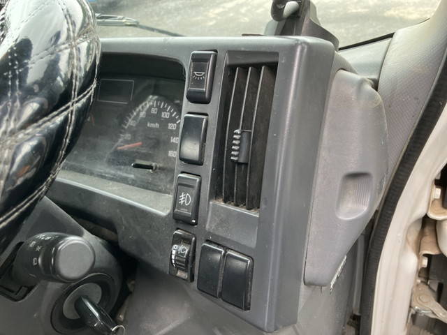 いすゞエルフアルミブロック小型（2t・3t）[写真31]