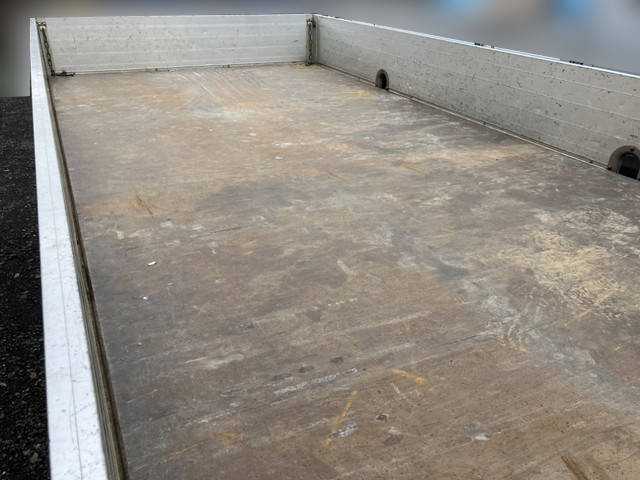 いすゞエルフアルミブロック小型（2t・3t）[写真09]