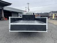 三菱ふそうキャンター平ボディ小型（2t・3t）[写真10]