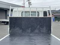 三菱ふそうキャンター平ボディ小型（2t・3t）[写真12]