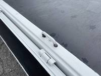 三菱ふそうキャンター平ボディ小型（2t・3t）[写真13]