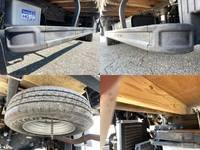 三菱ふそうキャンター平ボディ小型（2t・3t）[写真17]