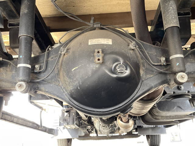 三菱ふそうキャンター平ボディ小型（2t・3t）[写真19]