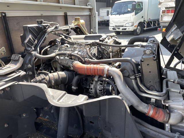 三菱ふそうキャンター平ボディ小型（2t・3t）[写真20]