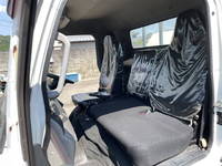 三菱ふそうキャンター平ボディ小型（2t・3t）[写真25]