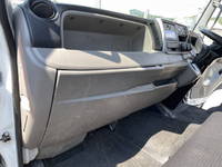 三菱ふそうキャンター平ボディ小型（2t・3t）[写真28]