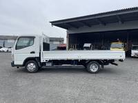 三菱ふそうキャンター平ボディ小型（2t・3t）[写真05]