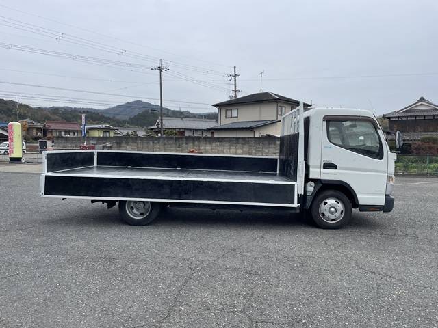 三菱ふそうキャンター平ボディ小型（2t・3t）[写真07]
