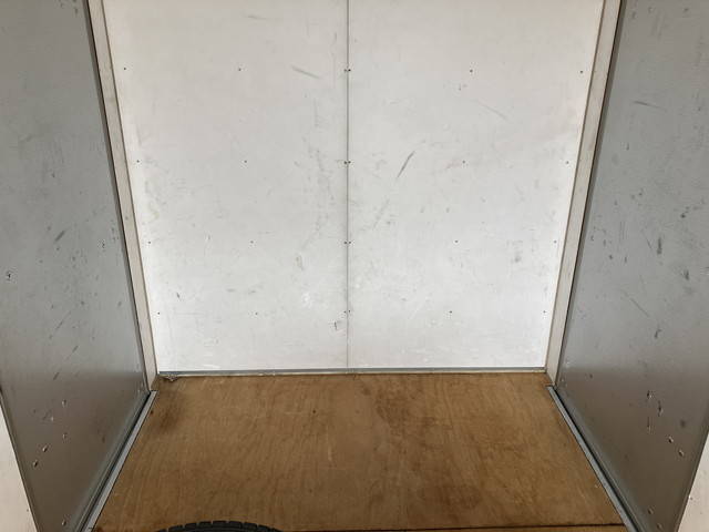 トヨタトヨエースアルミバン小型（2t・3t）[写真11]