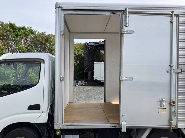 トヨタトヨエースアルミバン小型（2t・3t）[写真12]