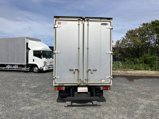 トヨタトヨエースアルミバン小型（2t・3t）[写真08]